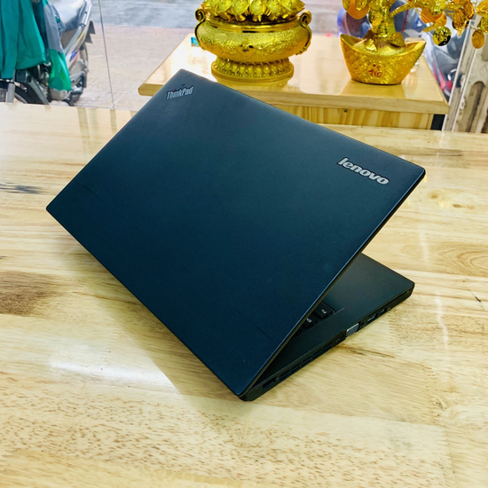 Mua laptop cũ ở đâu?