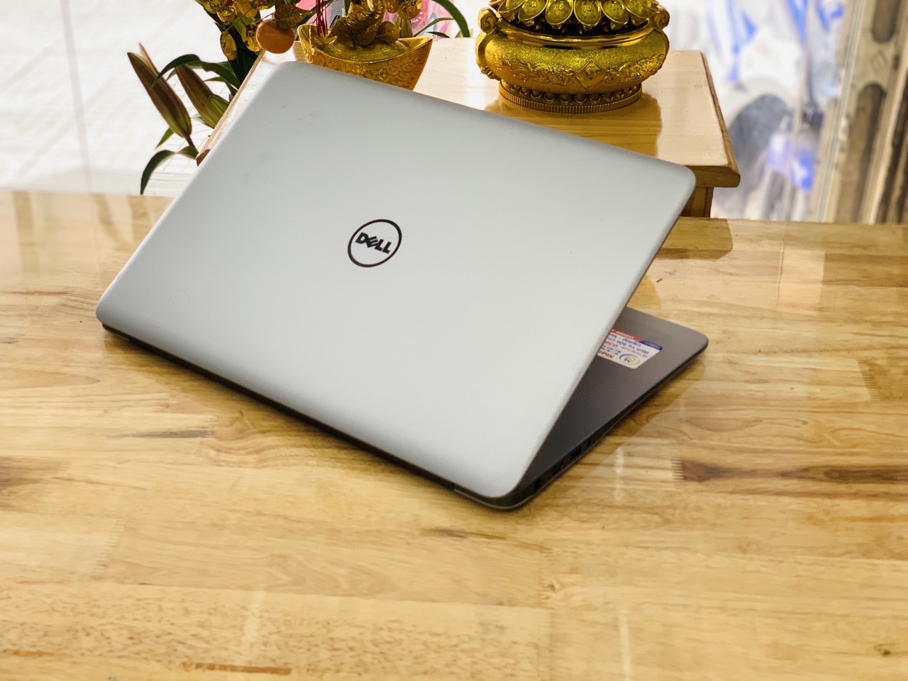 Laptop Dell inspiron 7548 i5-5200U Ram 6GB HDD 1000G Vga Rời 4GB 15.6” Mỏng Đẹp Chiến Game Đồ Họa Đỉnh